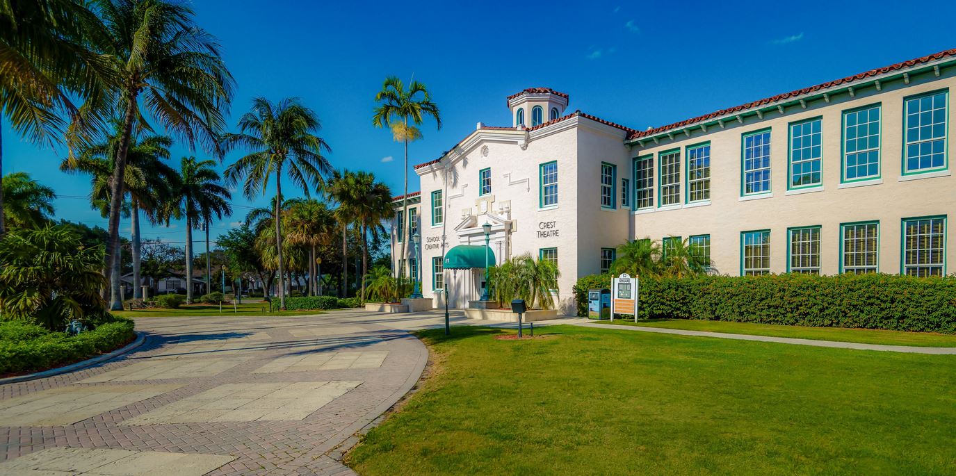 OLD SCHOOL SQUARE | Downtown Delray Beach