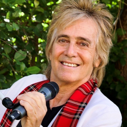 FREE Sunset Concert presenting ‘The Best of Rod Stewart: Featuring Barry Britton
